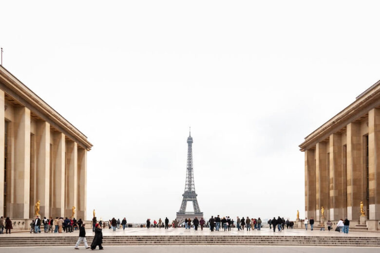 パリ旅行で行きたい定番スポット：エッフェル塔